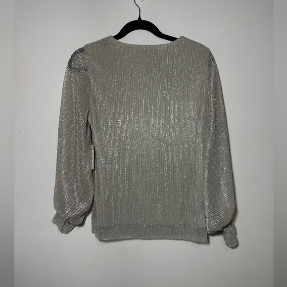 Halogen Metallic Semisheer Bishop Sleeve Blouse in Vintage Pearl NWT size Small - Picture 2 of 5